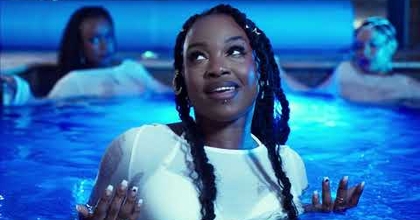 Les Chutes du Carbet - GwadaBoyy feat. @tianna_tya et REDGLORY (Clip Officiel)